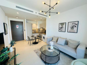 Creek Views 1 BR, Mins to Downtown in Sobha Creek Vistas